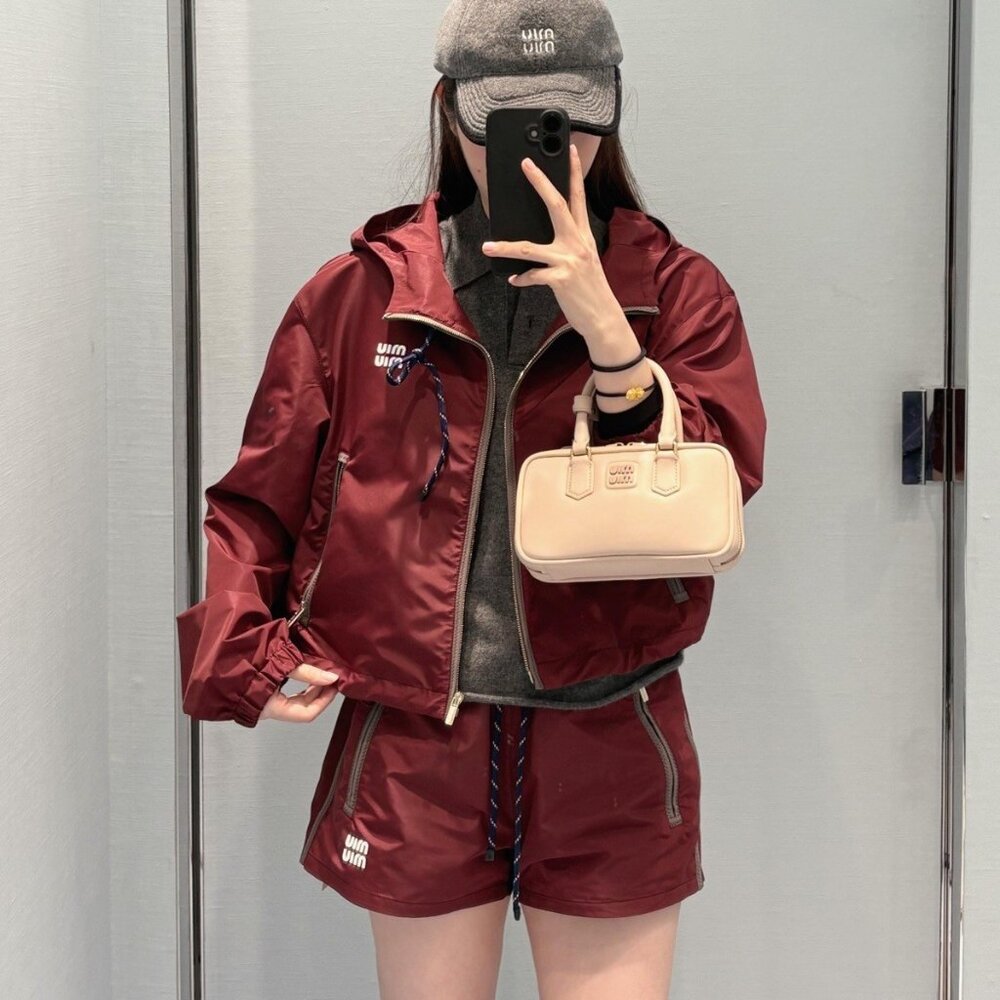 MIUMIU trench coat and shorts, well-tailored Sz S - Picture 2 of 5